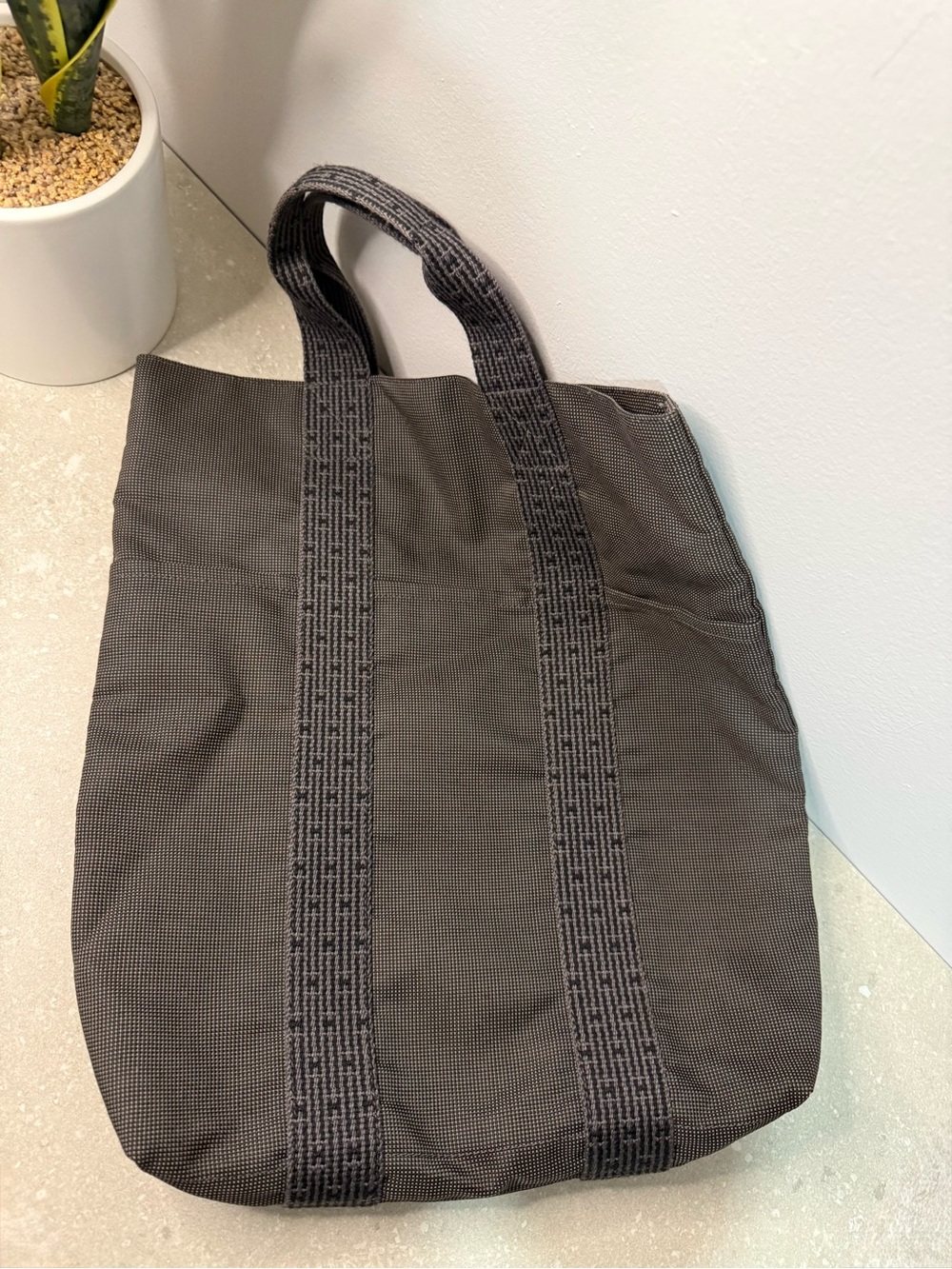 Hermes Toile Herline Canvas Cabas Tote Bag In Gray - Picture 10 of 14